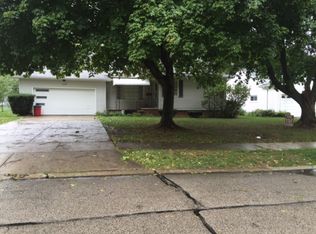 2754 E Asplin Dr, Rocky River, OH
