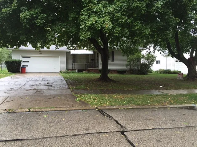 2754 E Asplin Dr photo 1