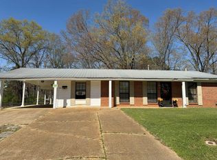 334 3rd Ave, Houston, MS 38851