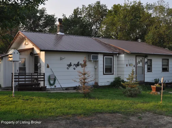 211 3rd Ave E, Mc Intosh, SD 57641