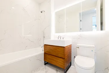 Rented by MaxInvest Real Estate, Inc.