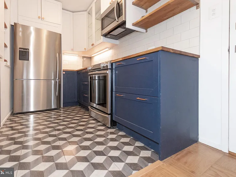 1301 Delaware Ave SW #N512 — Photo 5