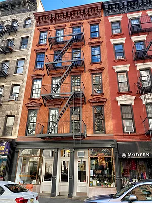 Rented by Compass | media 25