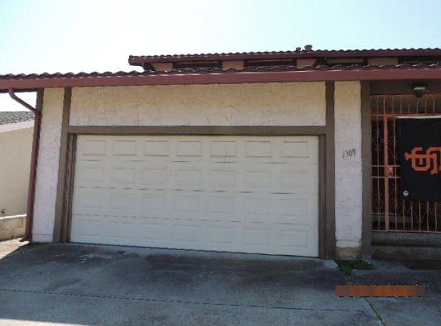 2nd image of 1309 Greenway Dr