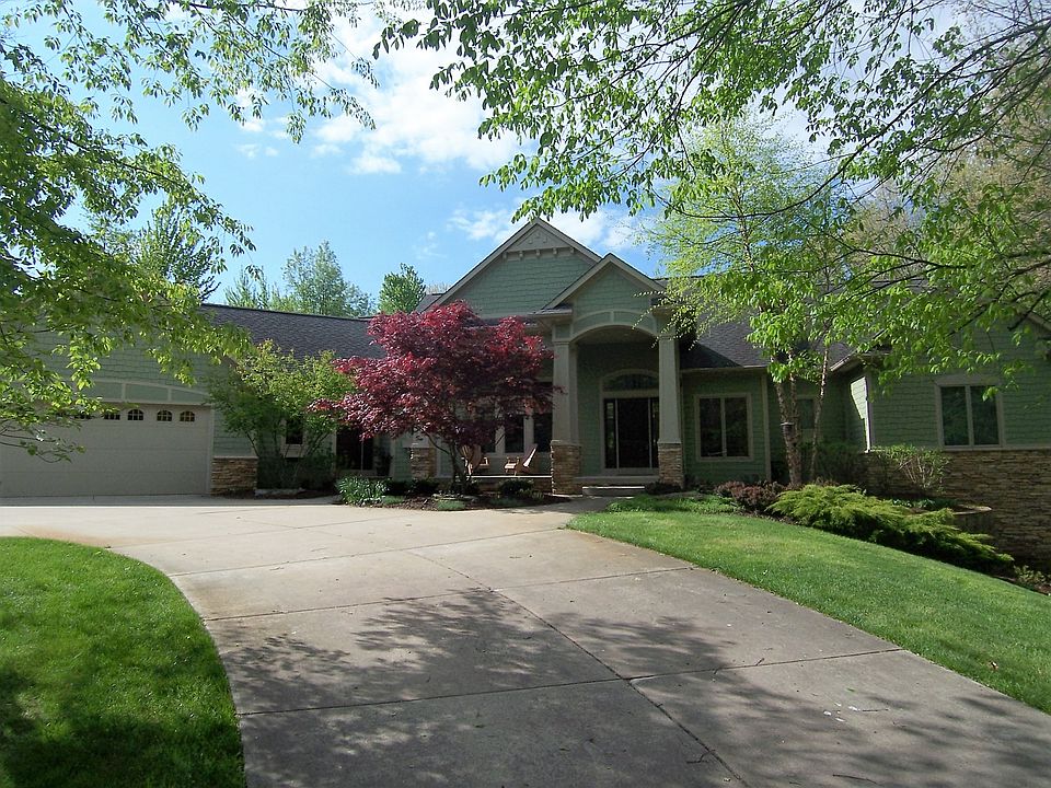 1st image of 3902 Canyon Creek Dr SW