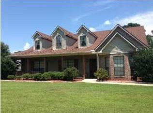 5700 Apache Dr, Satsuma, AL 36572