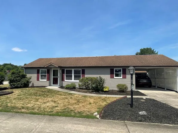 580 Honeysuckle Ct, Pine Grove, PA 17963