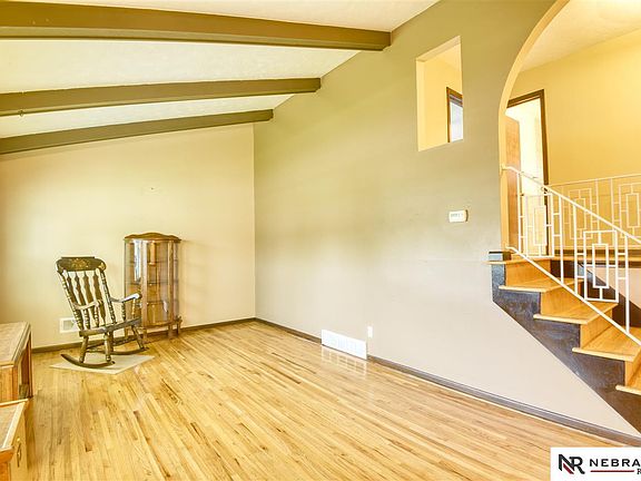 5th image of 7606 Sun Valley Dr