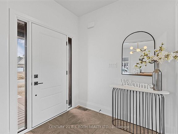 2nd image of 8 Clydesdale Ct