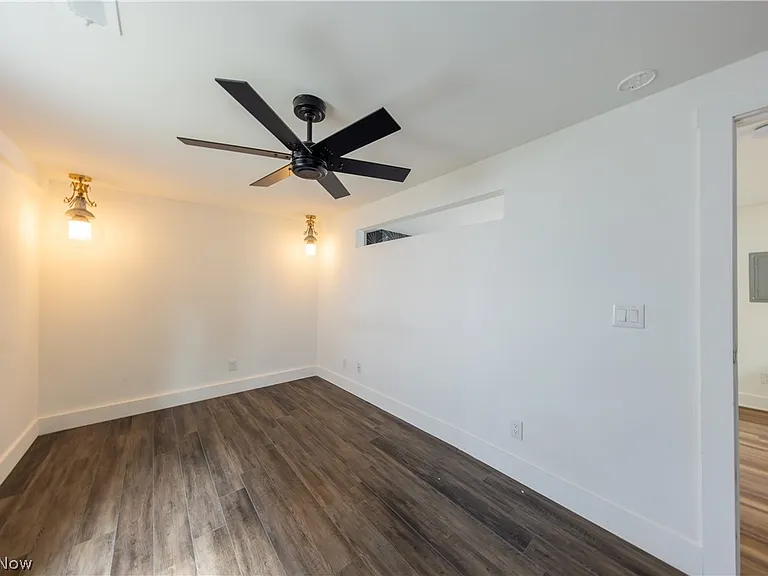 2499 Professor Ave #2 — Photo 17