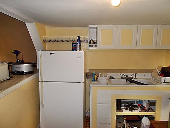 3rd image of 4521 Jackson St