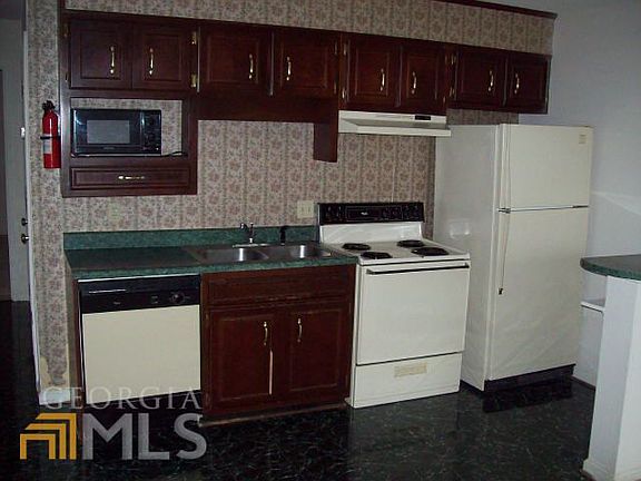 2nd image of 228 Lanier Dr #128