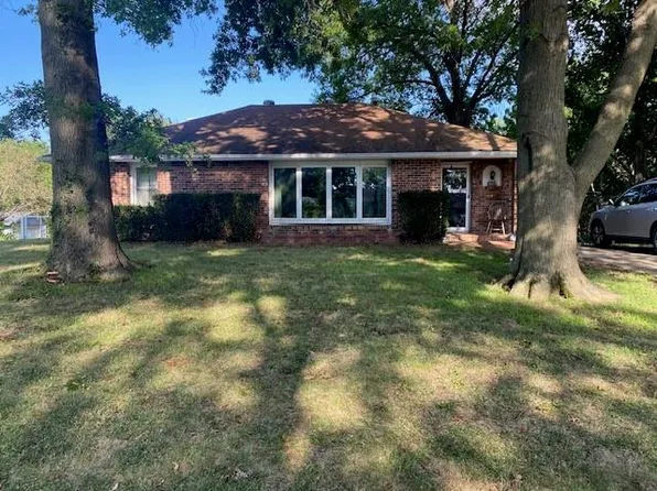 1320 14th Pl, Atchison, KS 66002