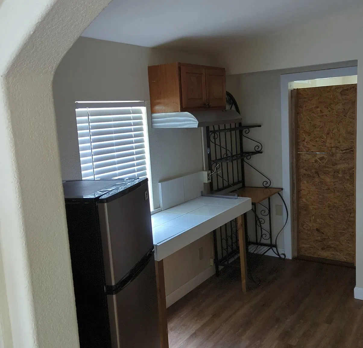 1 bed, 500 sqft, $1,200 — Photo 3