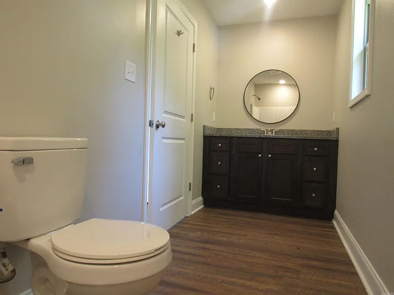 1515 Stamps St #1 — Photo 7