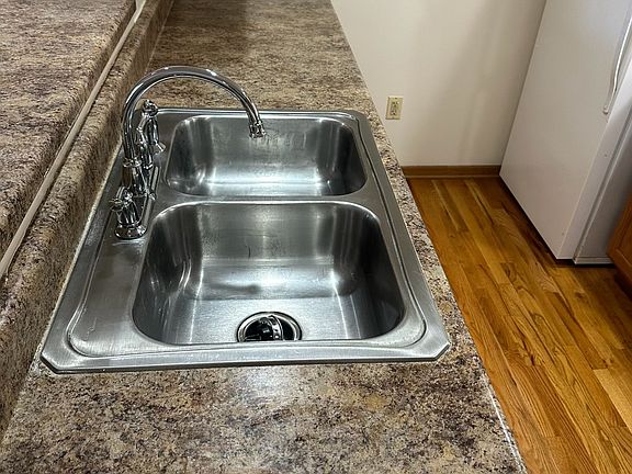 4th image of 303 Pyott Rd APT 202