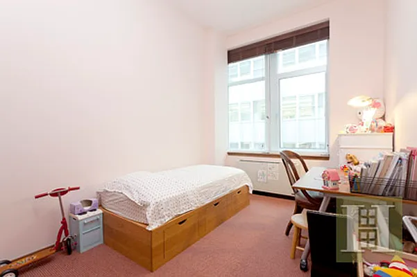 Sold by Halstead Real Estate | media 9