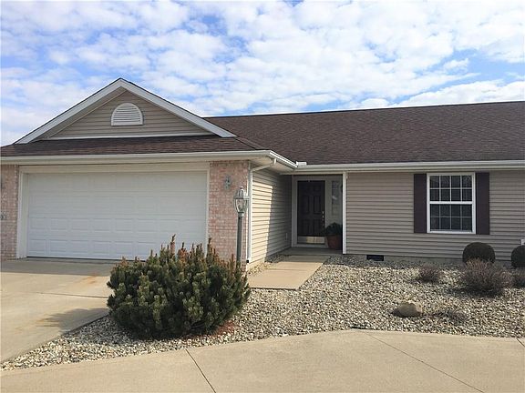 4th image of 608 Rockway Pl