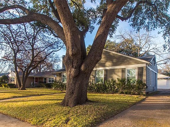 2nd image of 3739 Matador Dr