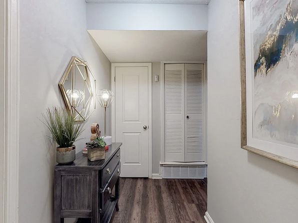 203 Breckinridge Sq #1-13