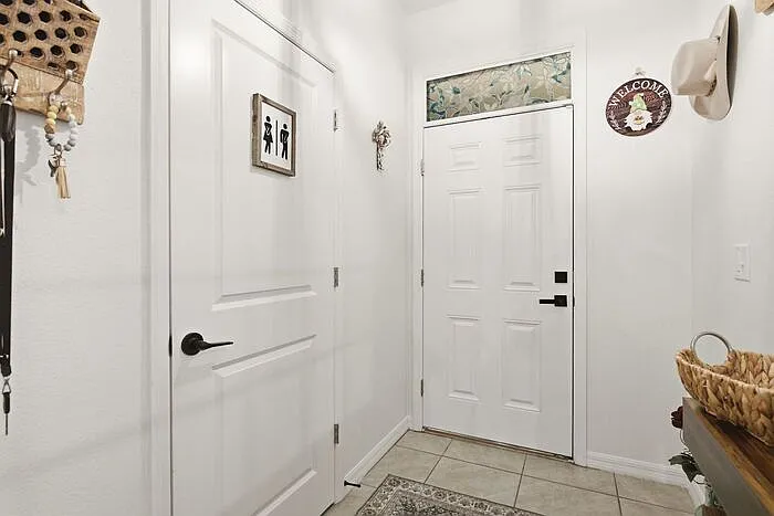 3 bed, 2.5 bath, 1758 sqft, $2,450 — Photo 4