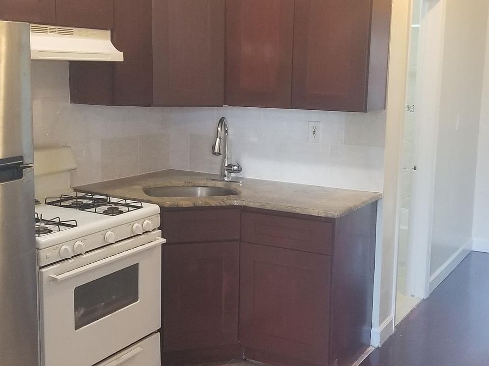 1st image of 3425 Edson Ave #2