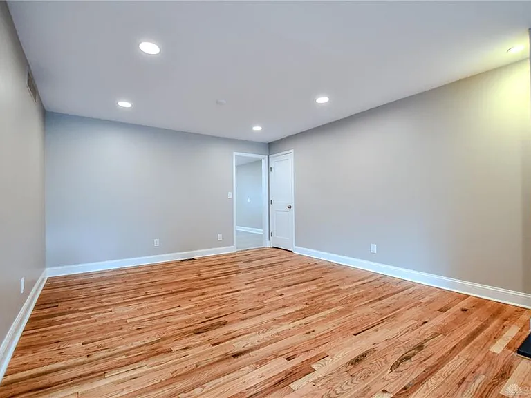 121 E Schantz Ave #3 — Photo 13