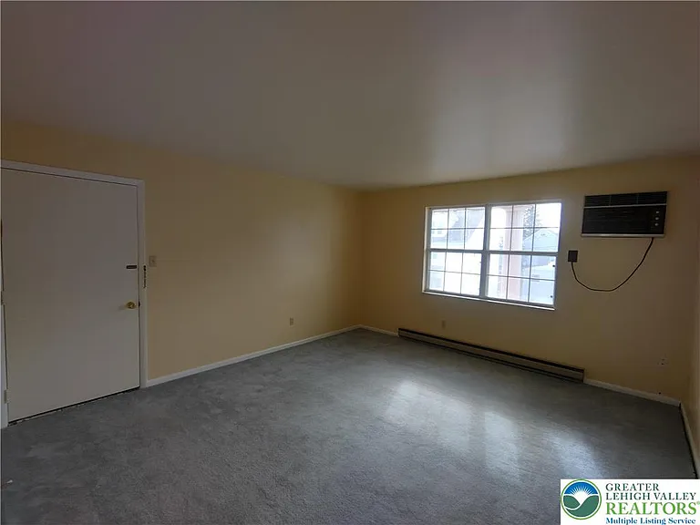 235 N Nice St #4 — Photo 5
