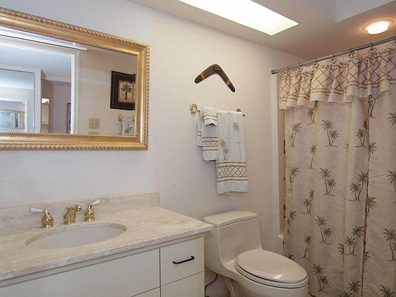 5th image of 1000 N Station St APT 602