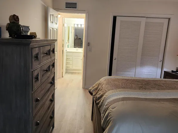 302 Wellington B, West Palm Beach, FL 33417