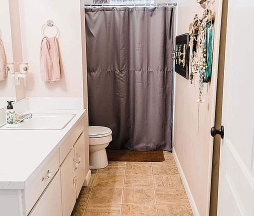 Upstairs bathroom