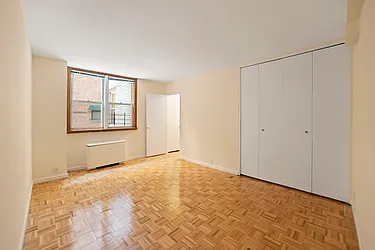 Rented by RELO REDAC INC.