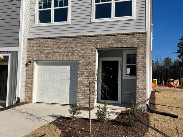 2067 Glen Crossing Dr, Durham, NC 27704