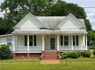 124 S Dooley St, Hawkinsville, GA 31036