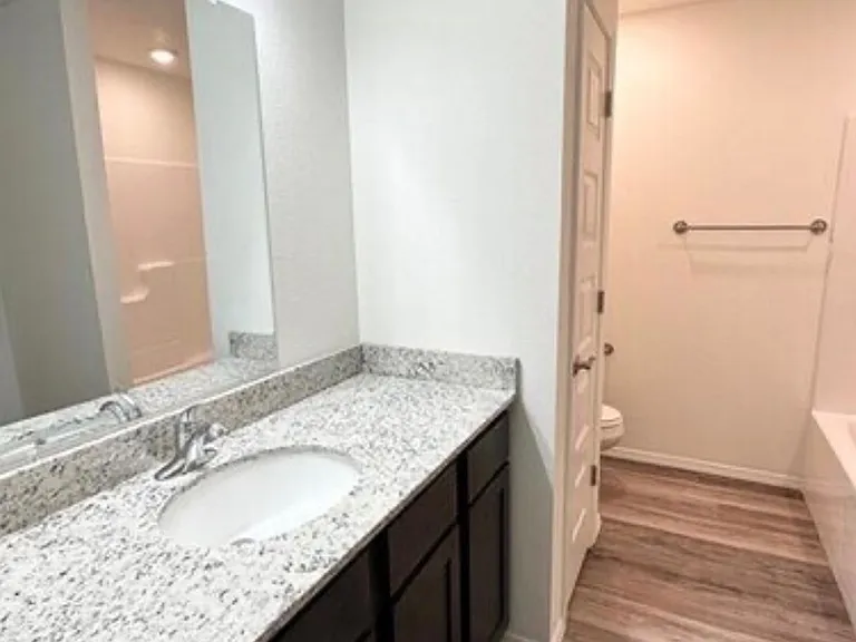 4223 W Santa Fe Street — Photo 12