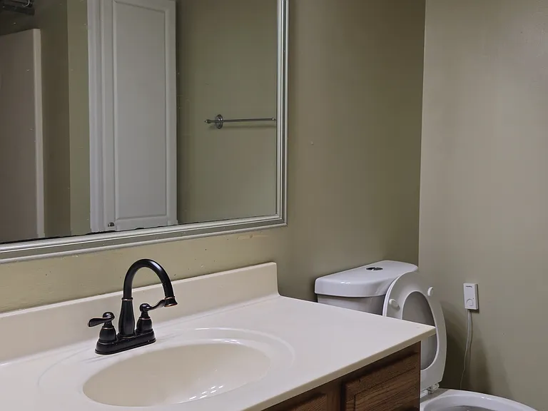 406 Old Towne Rd — Photo 38