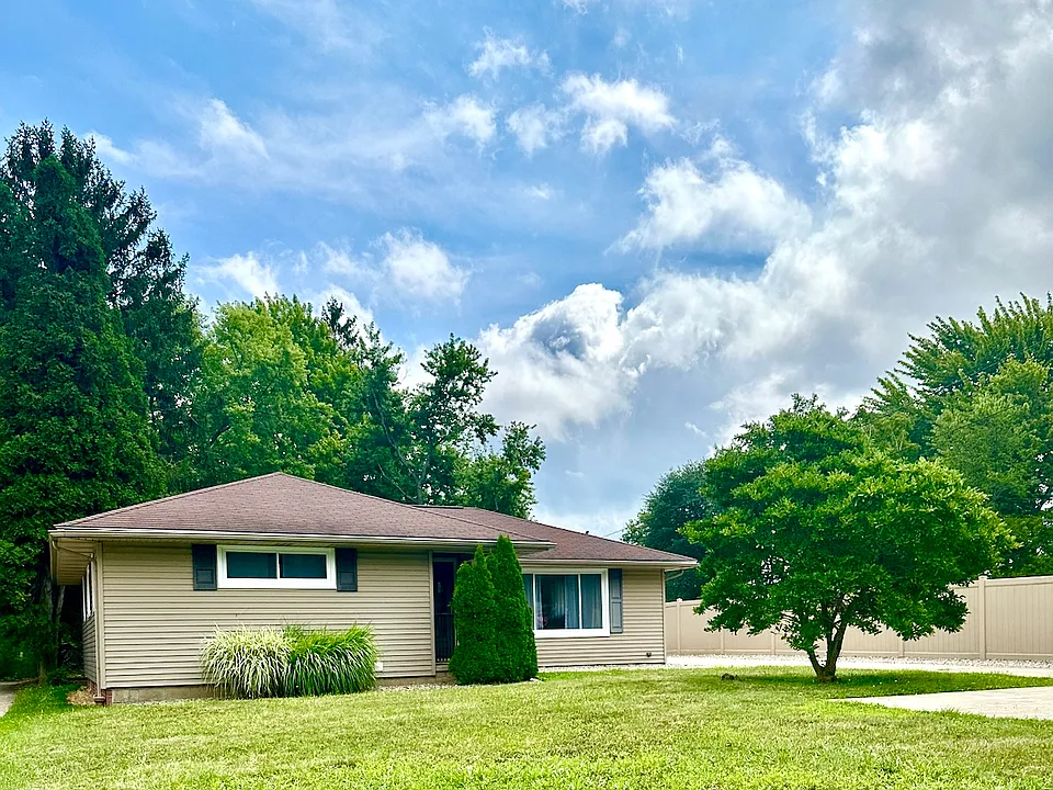 899 Lander Rd