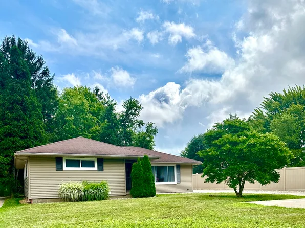 899 Lander Rd, Mayfield Village, OH 44143
