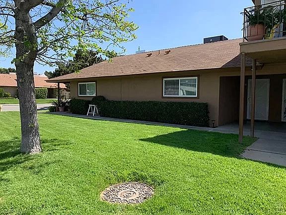 2nd image of 792-798 E Bonita Ave #792