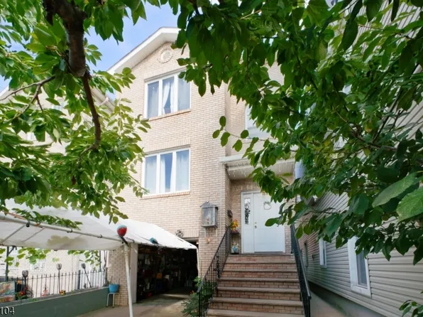 116 Chapel St, Newark City, NJ 07105