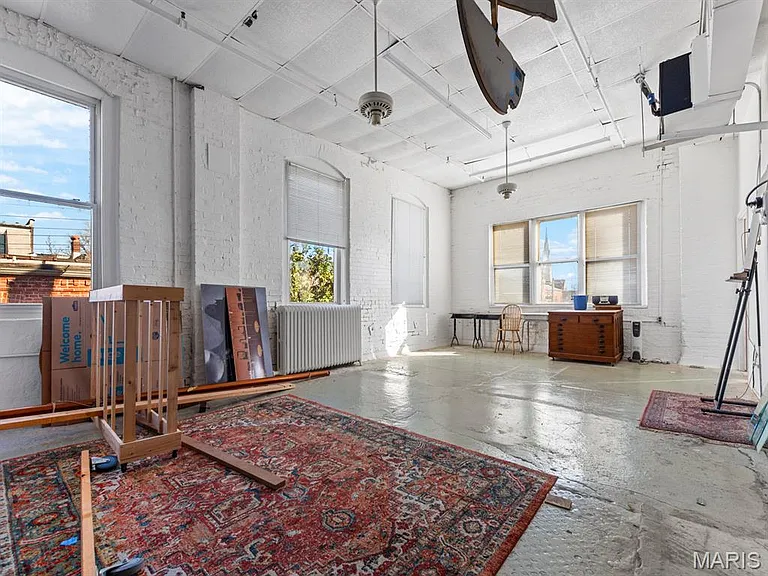 1007 Russell Blvd — Photo 18