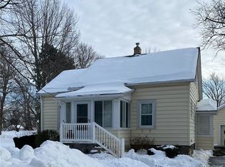 7716 Chestnut Ridge Rd, Lockport, NY 14094