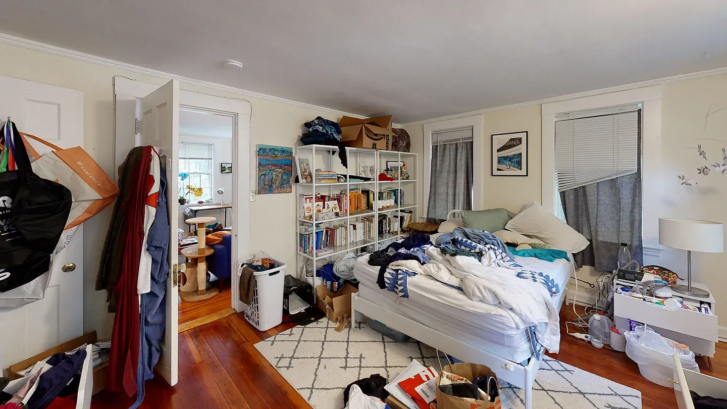38 Gibson St 3B — Photo 4