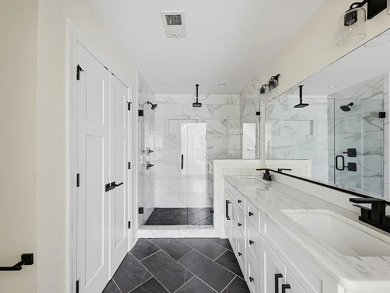 1020 Easton Ct — Photo 26