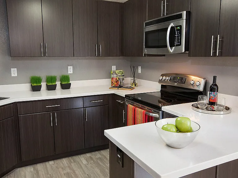 Foothill - Twin Creeks Condos — Photo 6