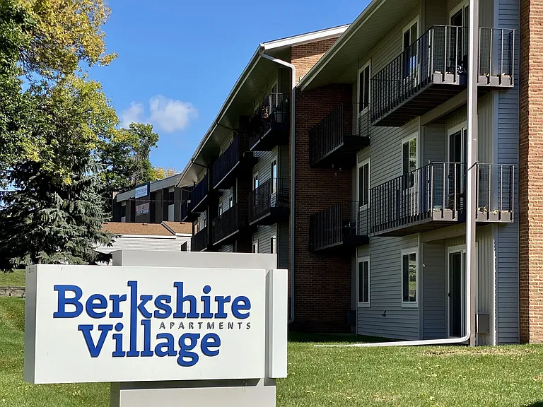 Berkshire Village — Photo 9