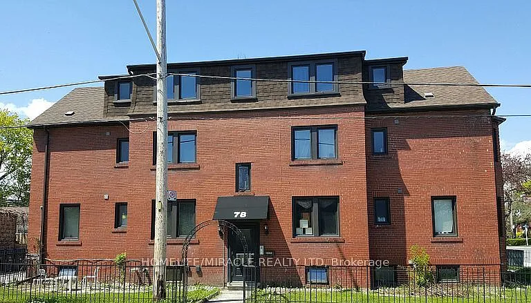 78 5th St #4 — Photo 2