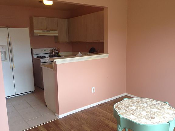4th image of 61 Tanglewood Ct