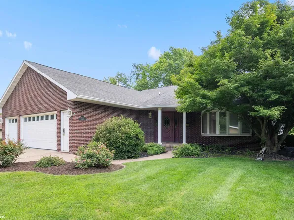 2722 Bittersweet Pl, Burlington, IA 52601