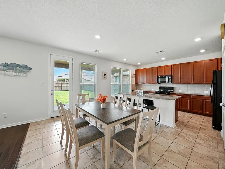 15410 Rosehill Summit Ln — Photo 2